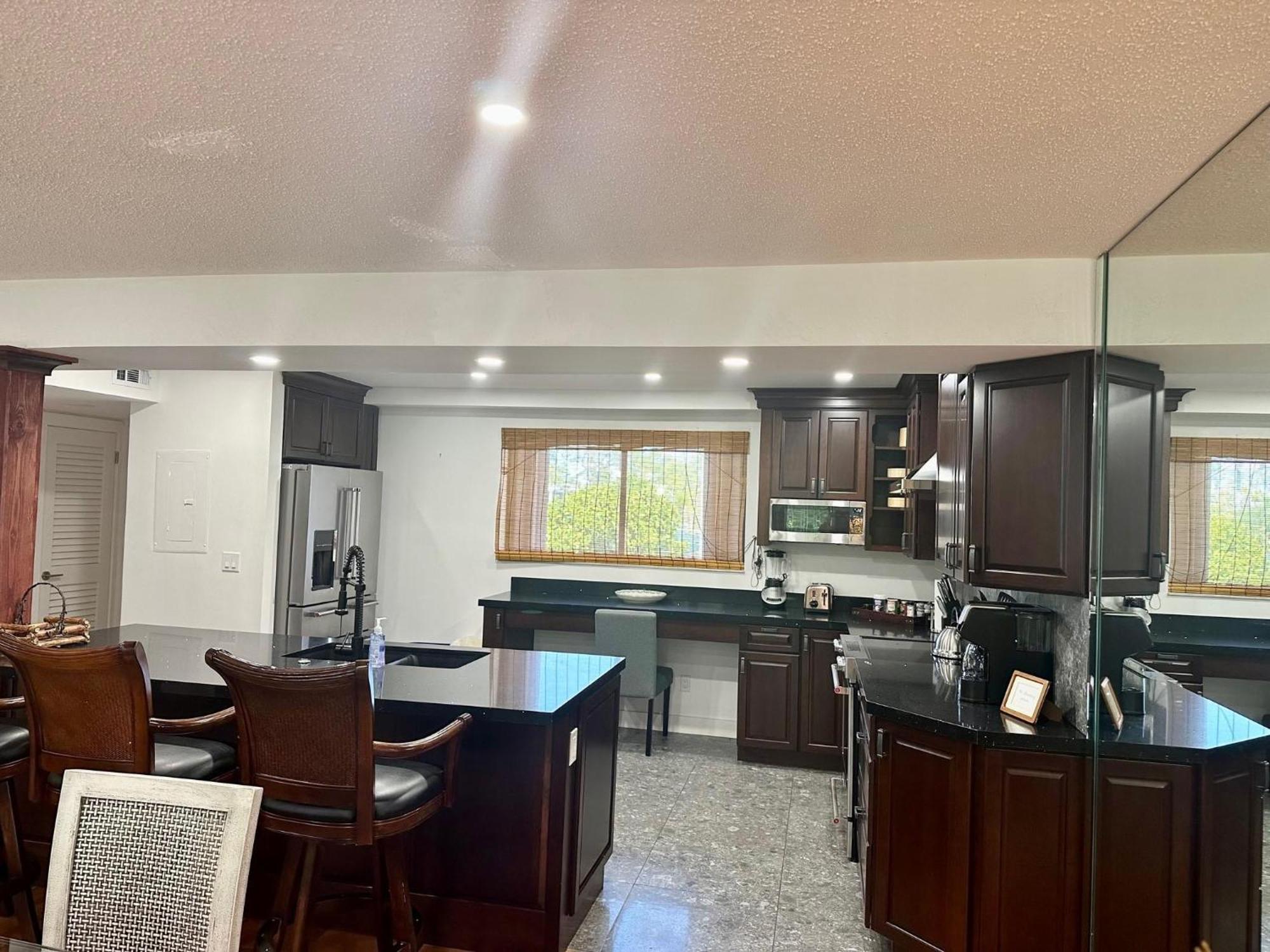 Beautifully Renovated Summer Of 2020 Come And Enjoy This Lovely Unit Key West Exterior photo